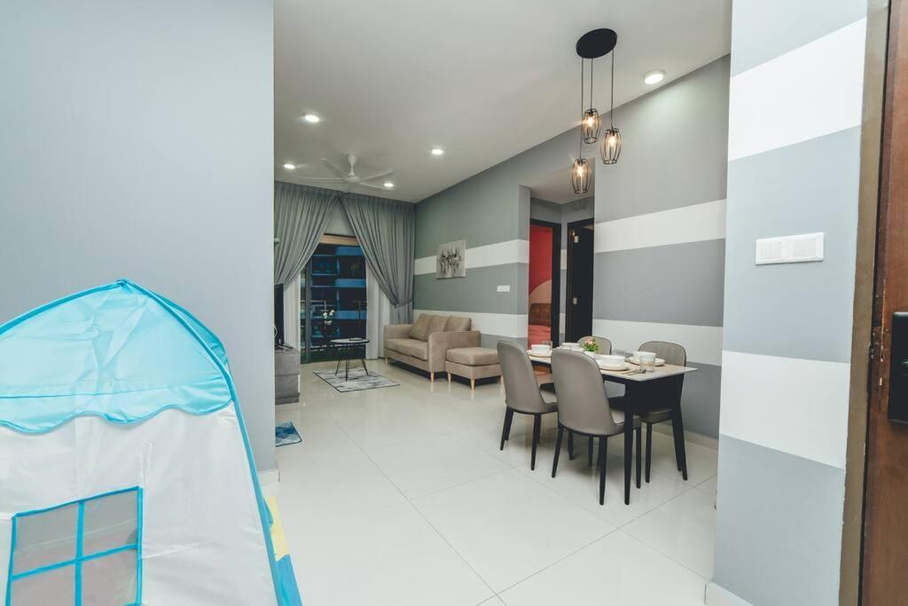 Pangsapuri Danga Bay Playful 2br Kidscorner W Balcony By Our
